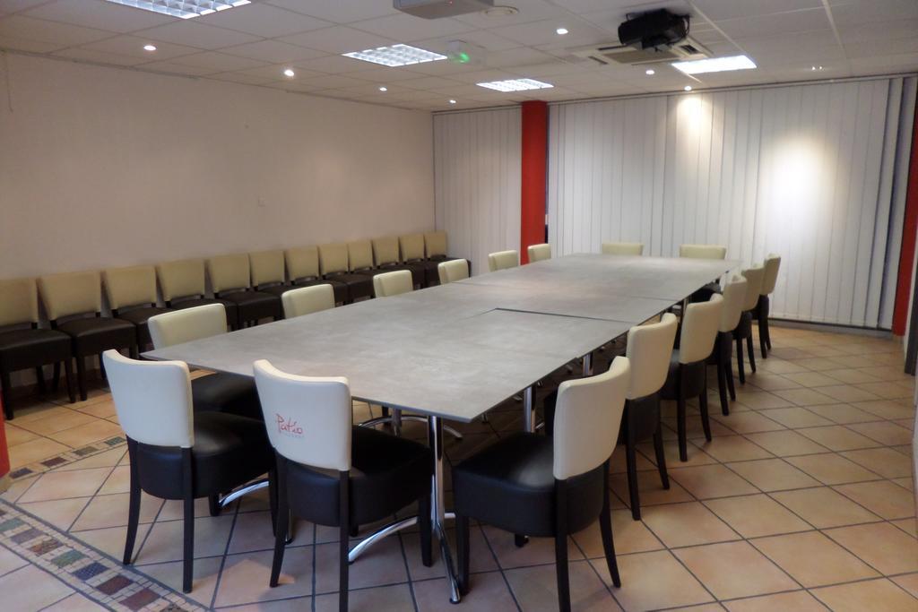 Logis Hotel Les II Mas - Perpignan Sud Cabestany ภายนอก รูปภาพ